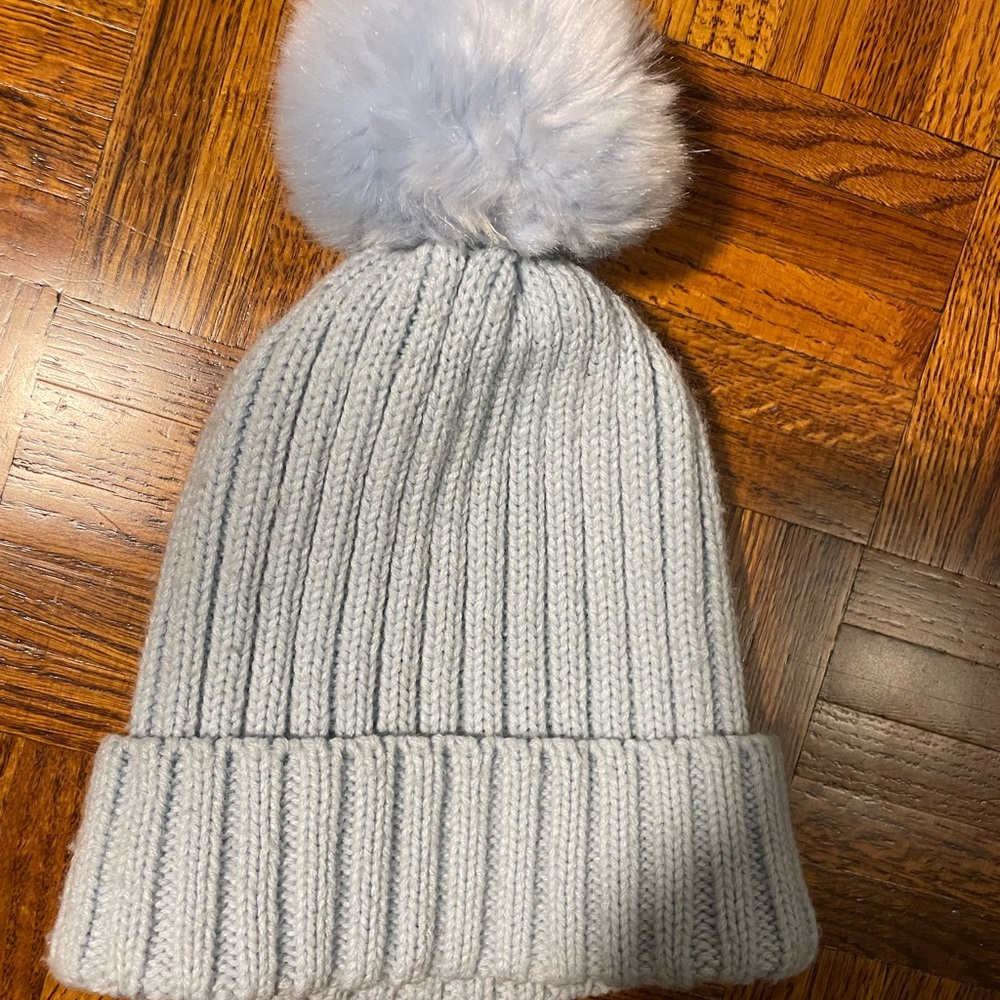 Knit Beanie with Pom Pom - Light Blue